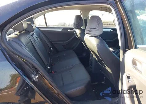 2015 Volkswagen Jetta 1.8T Se из США, поврежденный, VIN 3VWD17AJ3FM296939